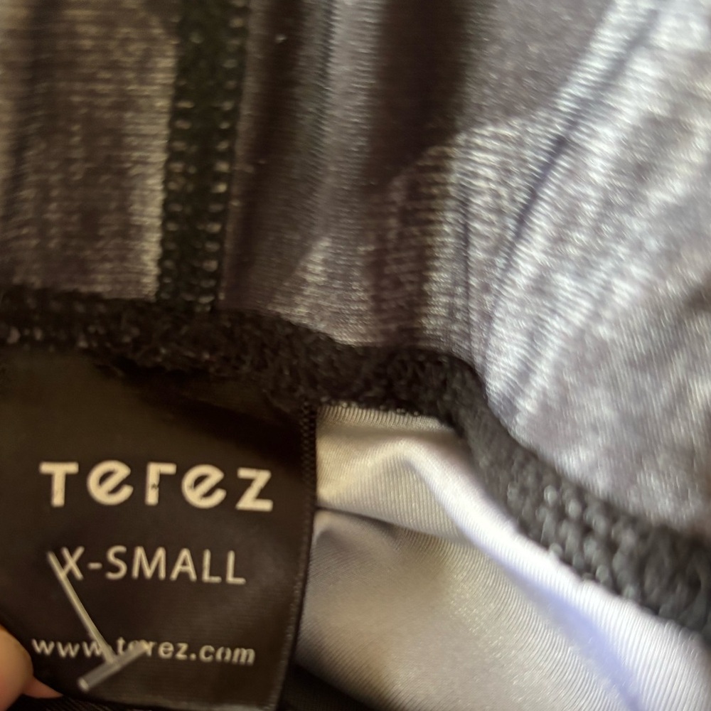 Terez Camouflage Leggings - Black and Gray - Picture 4 of 4